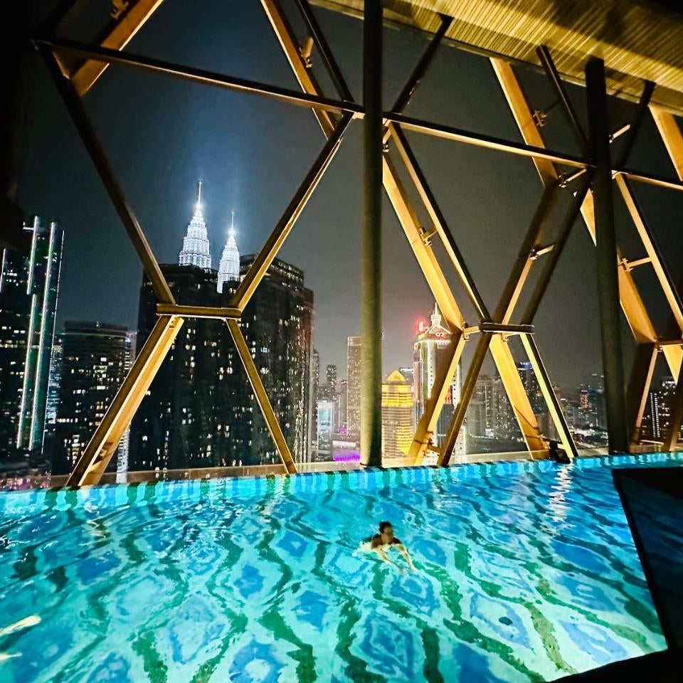 Scarletz Suites KLCC by Dream