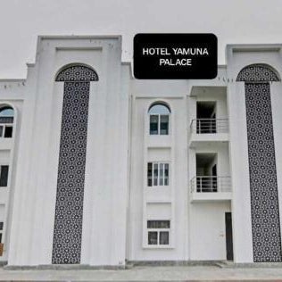 RROOMS Hotel Yamuna Palace