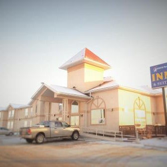 Aurora Park Inn & Suites Thumbnail