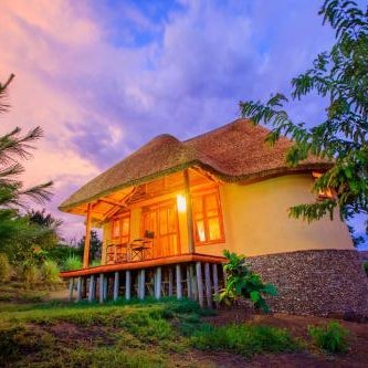 Wild Tracks Safari Lodge
