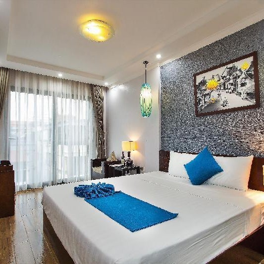 Bella Premier Hotel & Rooftop Skybar Thumbnail