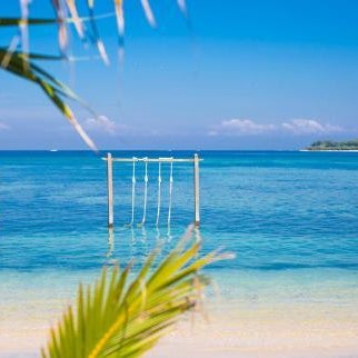 Island View Bar & Bungalow