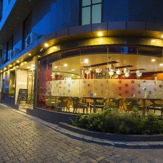 Unima Grand Thumbnail