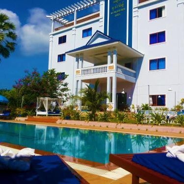 Au Paradis Bleu Thumbnail