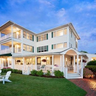 Inn at Harbor Hill Marina Thumbnail
