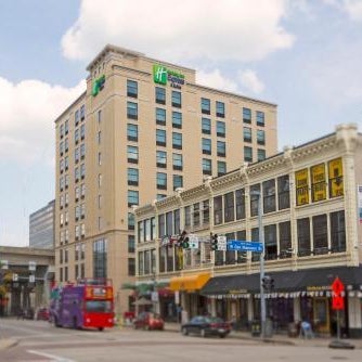 Holiday Inn Express & Suites Pittsburgh North Shore By IHG Thumbnail