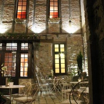 Hotel Raymond VII