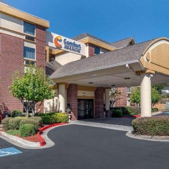 Comfort Inn & Suites Suwanee Thumbnail
