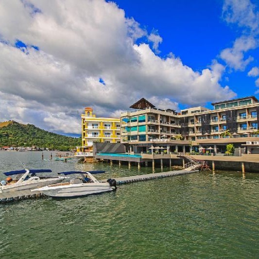 Two Seasons Coron Bayside Hotel Thumbnail