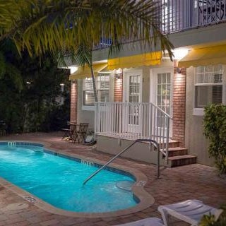 Coconut Inn Pass-a-Grille Beach Thumbnail