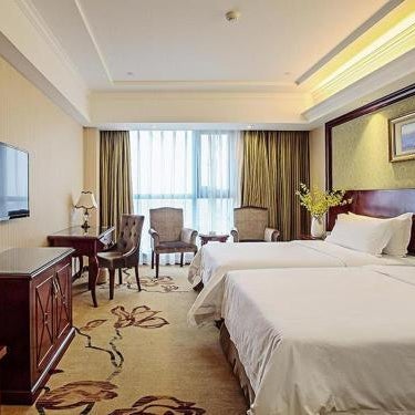 Vienna Hotel Changnan