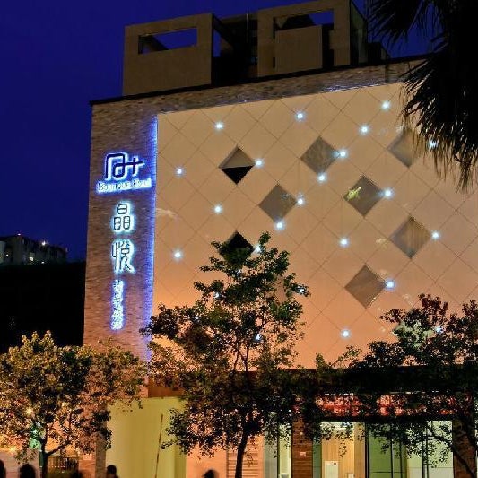Grand Crystal Hotel