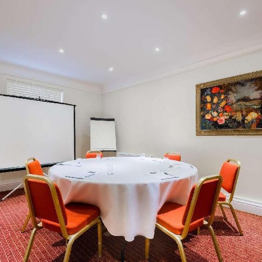 Ramada by Wyndham Cheltenham