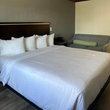 Starlight Inn Huntington Beach Thumbnail