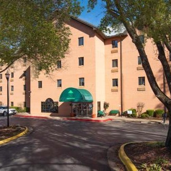 Guest Inn & Suites - Midtown Medical Center Thumbnail