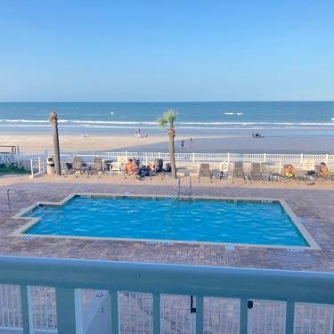Beach House Inn Thumbnail