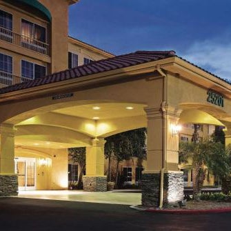 La Quinta Inn & Suites by Wyndham Santa Clarita - Valencia Thumbnail