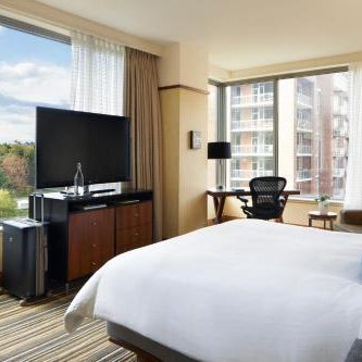 1 Hotel Seattle Thumbnail