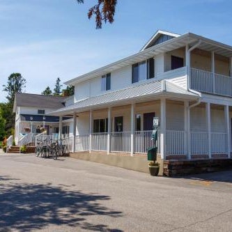 Julie's Park Cafe & Motel Thumbnail