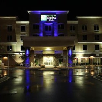 Holiday Inn Express Hotel & Suites Goldsboro - Base Area By IHG