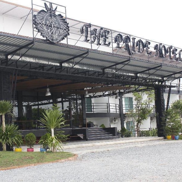 The Pride Hotel At Laemsing