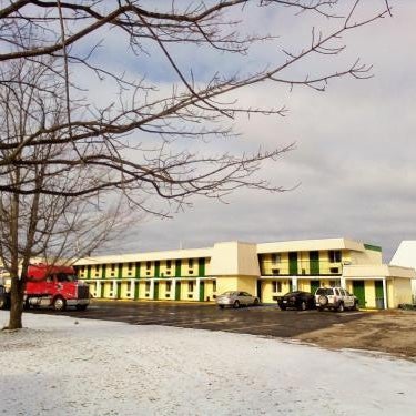 Granada Inn Motel - Kalkaska Thumbnail