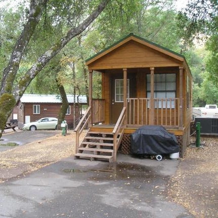 Russian River Camping Resort One-Bedroom Cabin 2 Thumbnail