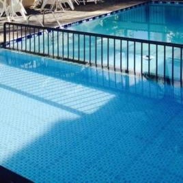 Pousada Parque Suites - Estacionamento e Piscina na Enseada