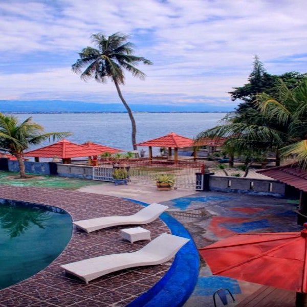 Amazing City Beach Resort Palu