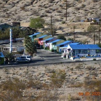 9 Palms Inn Thumbnail