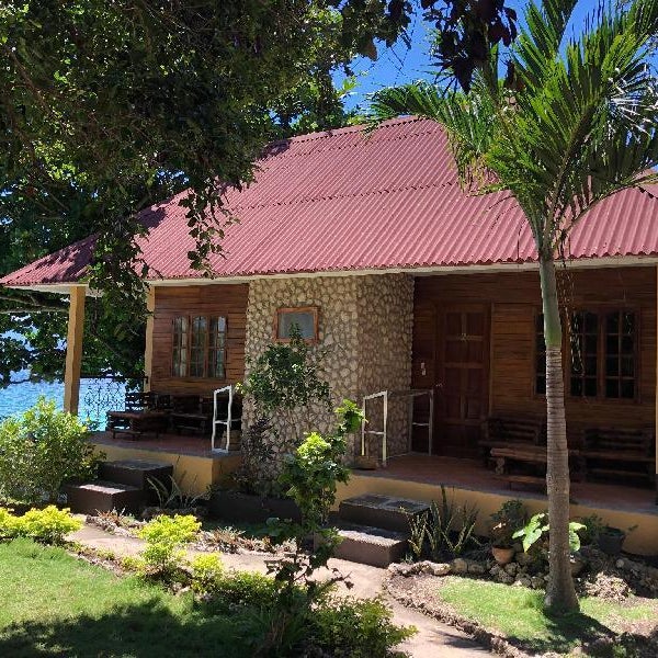 Tipolo Beach Resort