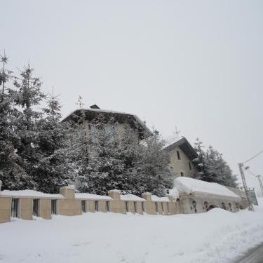 Faqra Palace Thumbnail