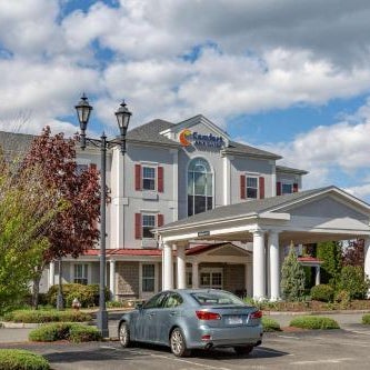 Comfort Inn & Suites Thumbnail