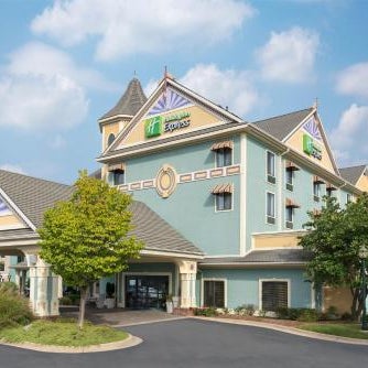 Holiday Inn Express Holland By IHG Thumbnail