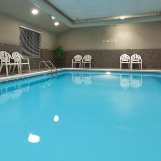 Country Inn & Suites by Radisson, Holland, MI Thumbnail