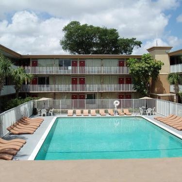 Red Carpet Inn Airport / Cruise Port Fort Lauderdale Thumbnail