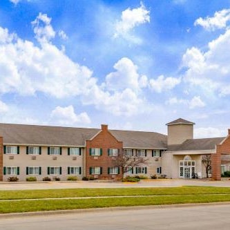 AmericInn by Wyndham Pella Thumbnail