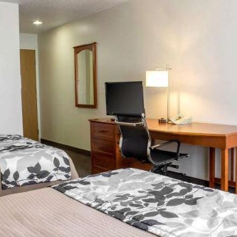 Sleep Inn & Suites Charles City Thumbnail