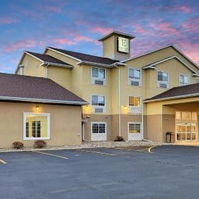 Estherville Hotel & Suites Thumbnail