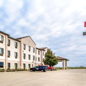 Comfort Suites Mattoon Thumbnail