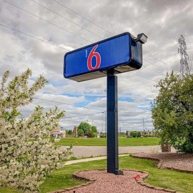 Motel 6 Elkhart, IN Thumbnail