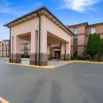 Quality Inn & Suites Sellersburg - Louisville Area Thumbnail