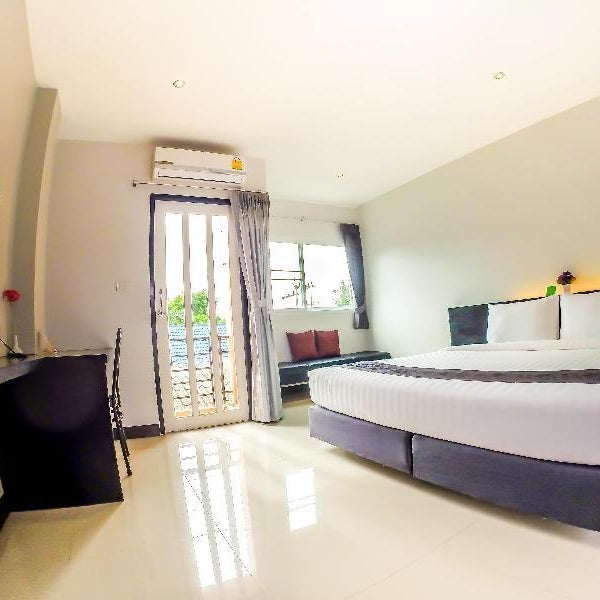 My Place Phuket Airport Mansion Thumbnail