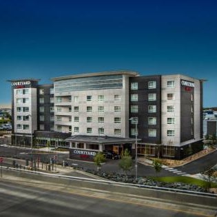 Courtyard by Marriott Winnipeg Airport Thumbnail