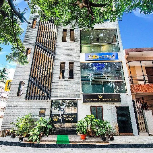 FabHotel Corporate Crown - Nr. Jyoti Nivas University