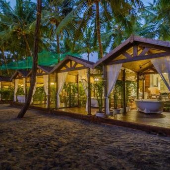 LaRiSa Resort, Morjim