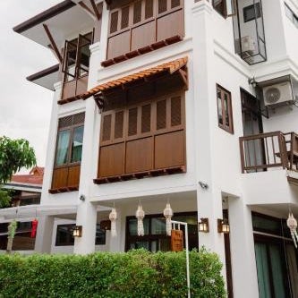 Huen Hug Chiang Mai