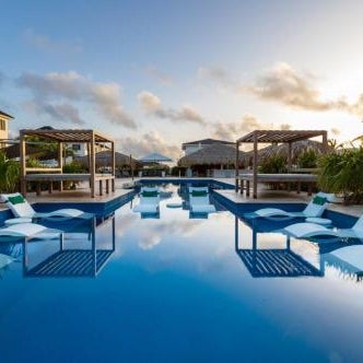 Grand Windsock Bonaire Thumbnail