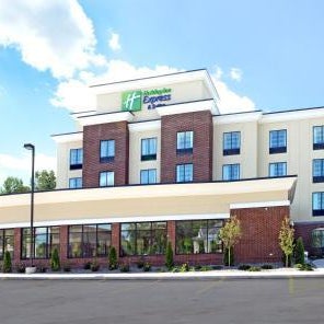 Holiday Inn Express & Suites Geneva Finger Lakes By IHG Thumbnail