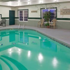 Country Inn & Suites by Radisson, Salina, KS Thumbnail